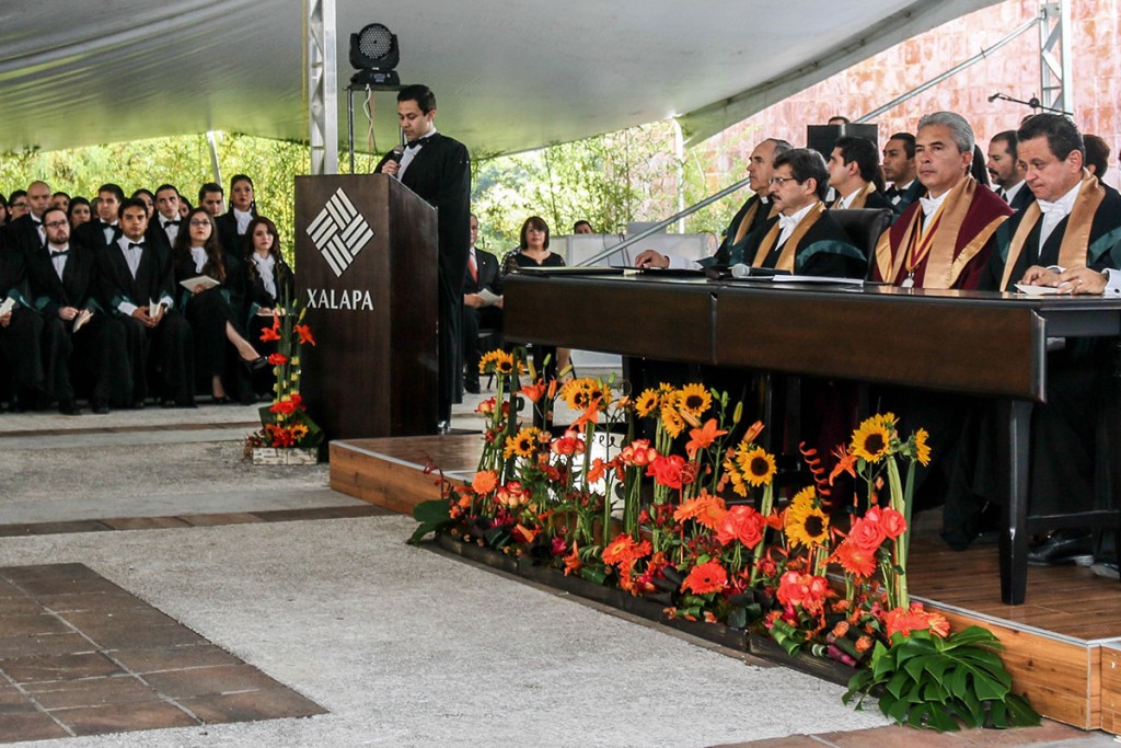 conferimiento-de-grado-2015_35