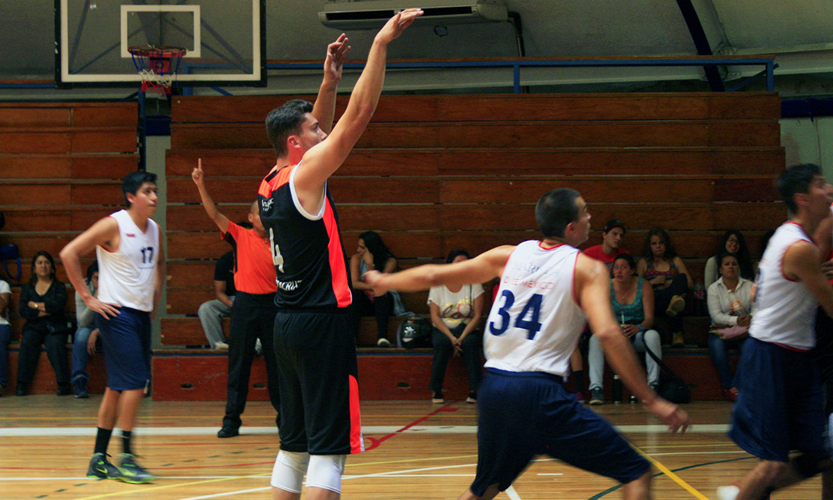 tercer-partido-en-la-liga-abe-de-basquetbol-varonil_01