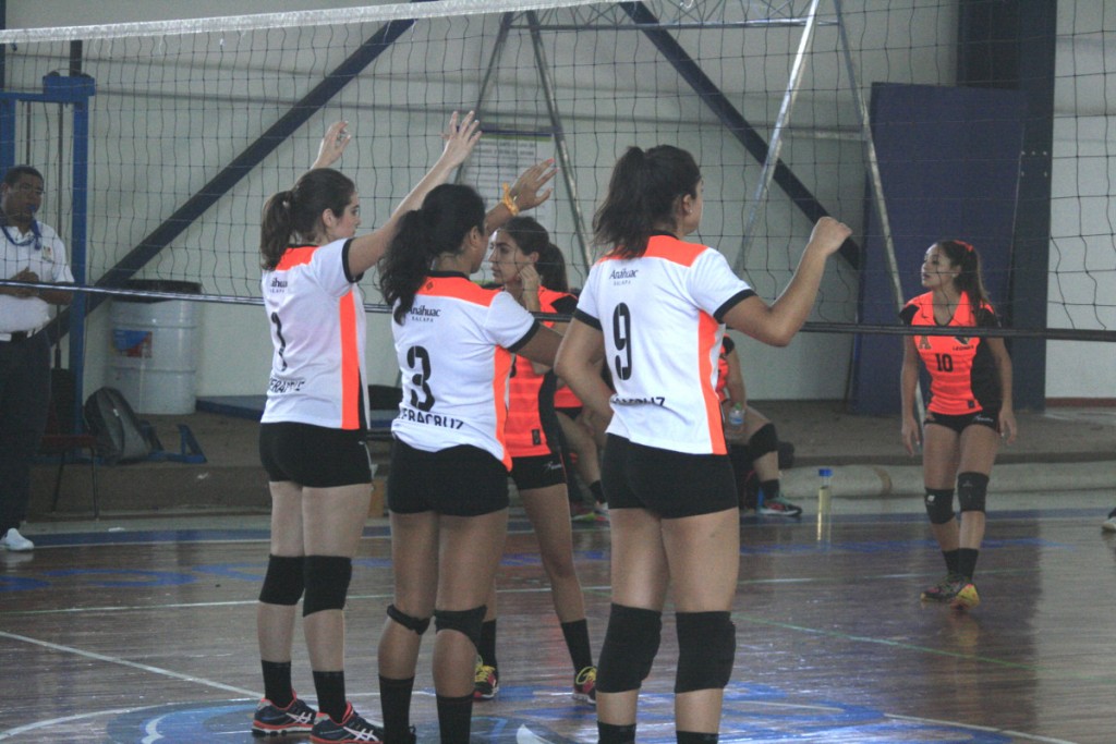 leonas-voleibol-ganan_04