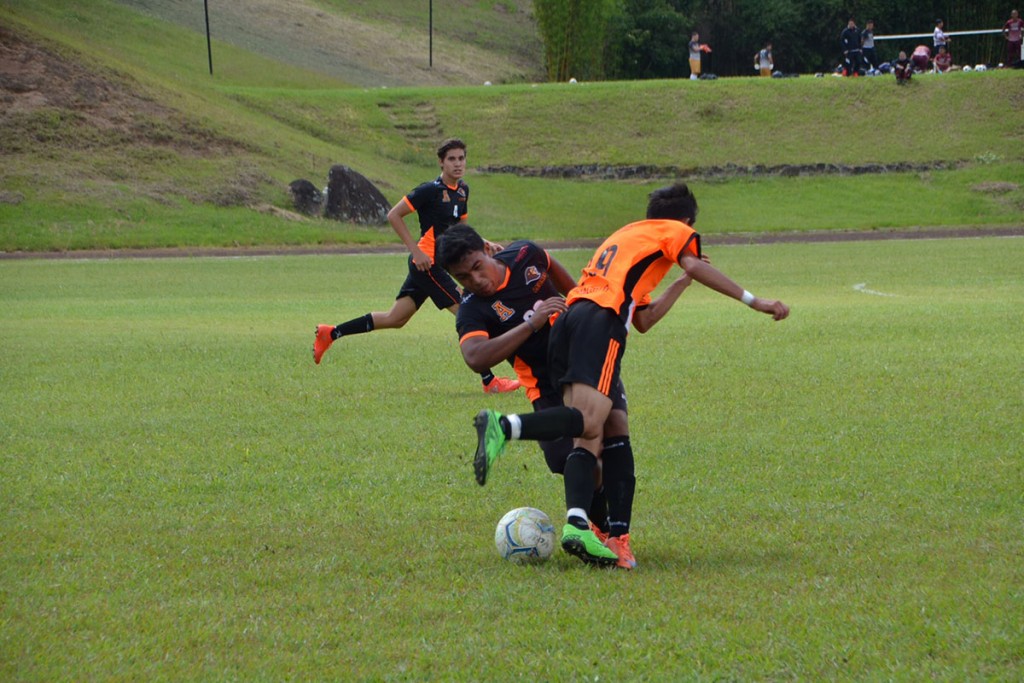 leones-soccer-vs-uap_08