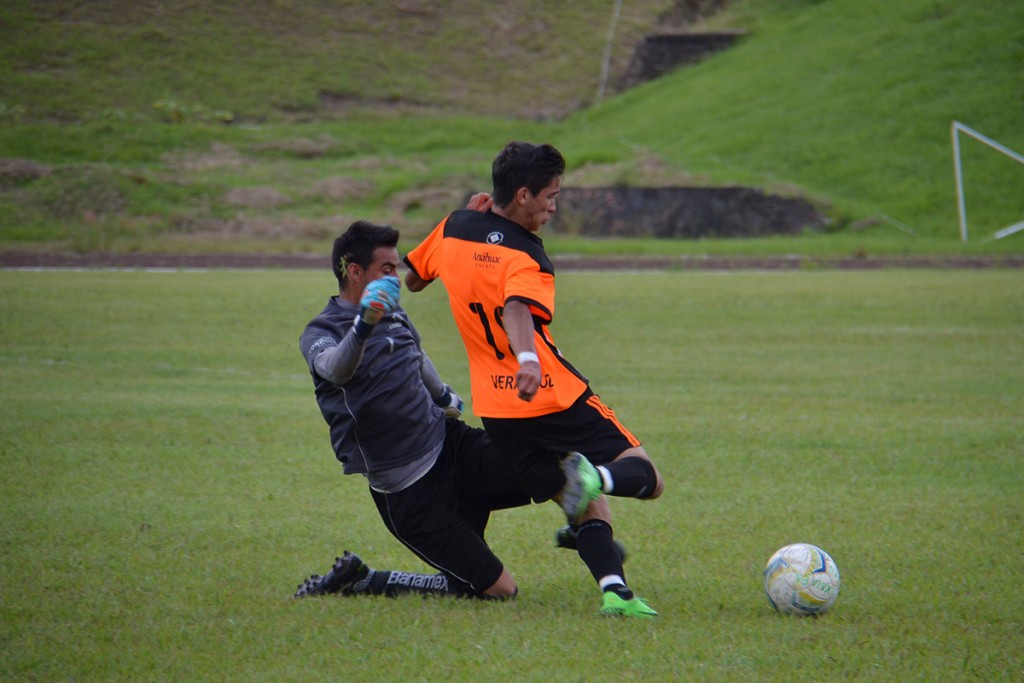 leones-soccer-vs-uap_10