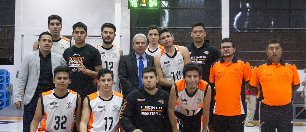 leones-arrasan-nuevamente-a-la-uv_01