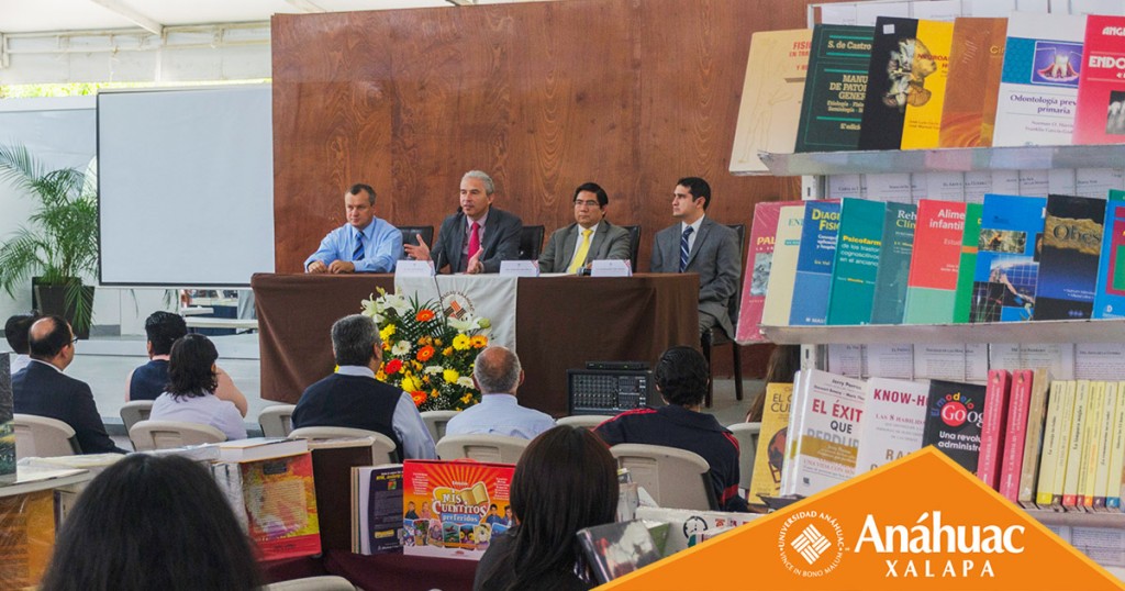 e2ax-exhibicion-editorial-anahuac-xalapa_fbtw