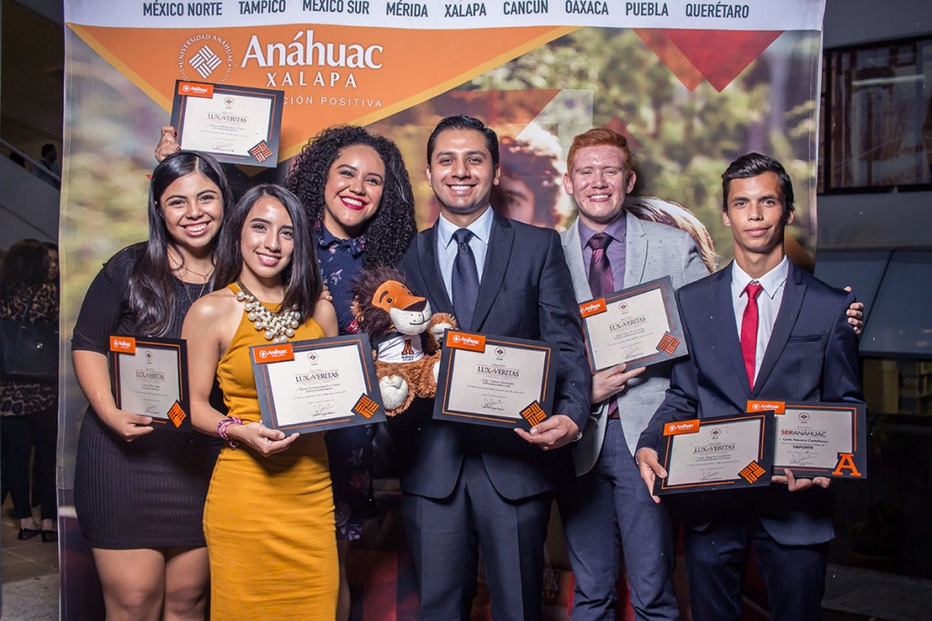 ceremonia-premios-lux-et-veritas-ser-anahuac-2017_17