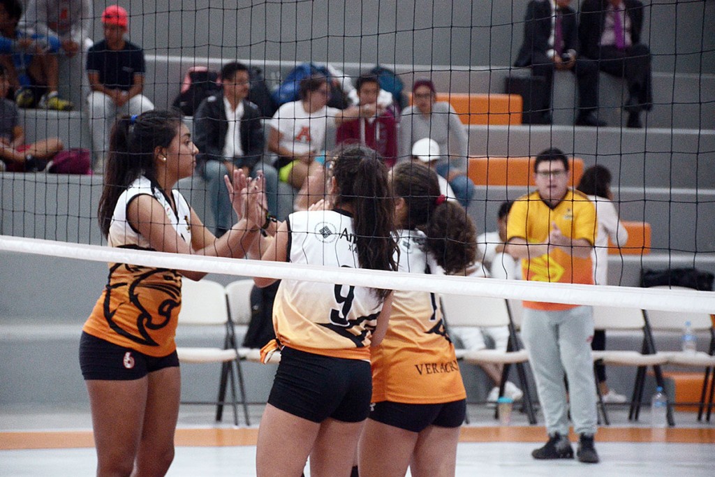 inicia-actividad-voleibol-anahuac_06