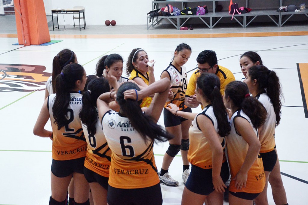 inicia-actividad-voleibol-anahuac_08