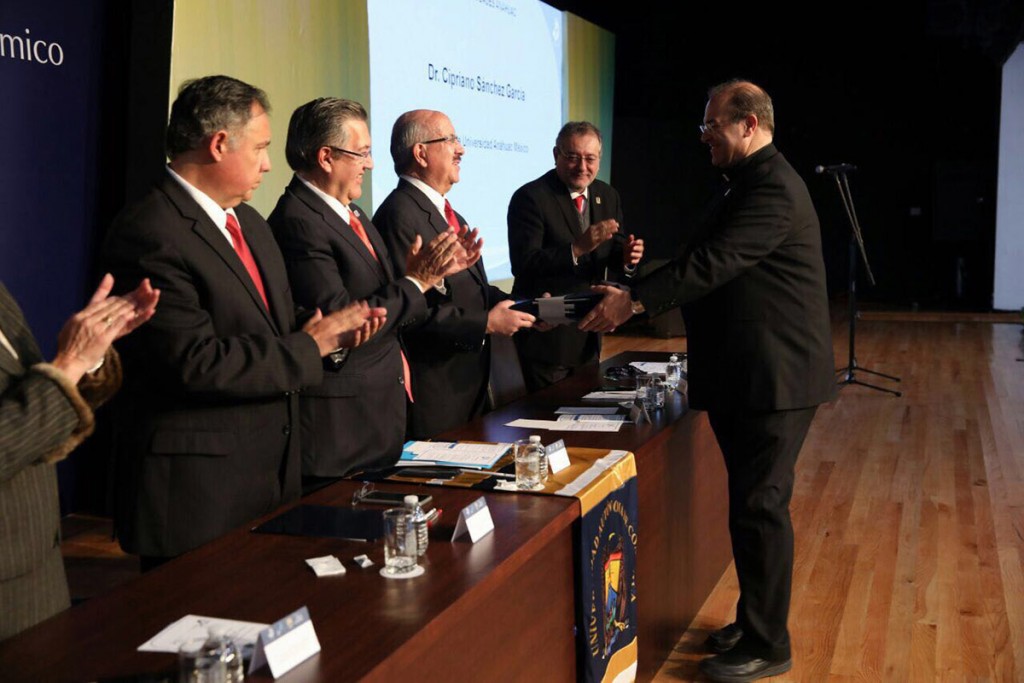 padron-egel-reconoce-programas-anahuac_06