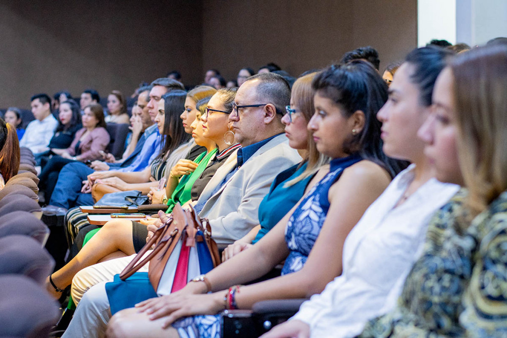 clausura-diplomados-mayo-2019_06