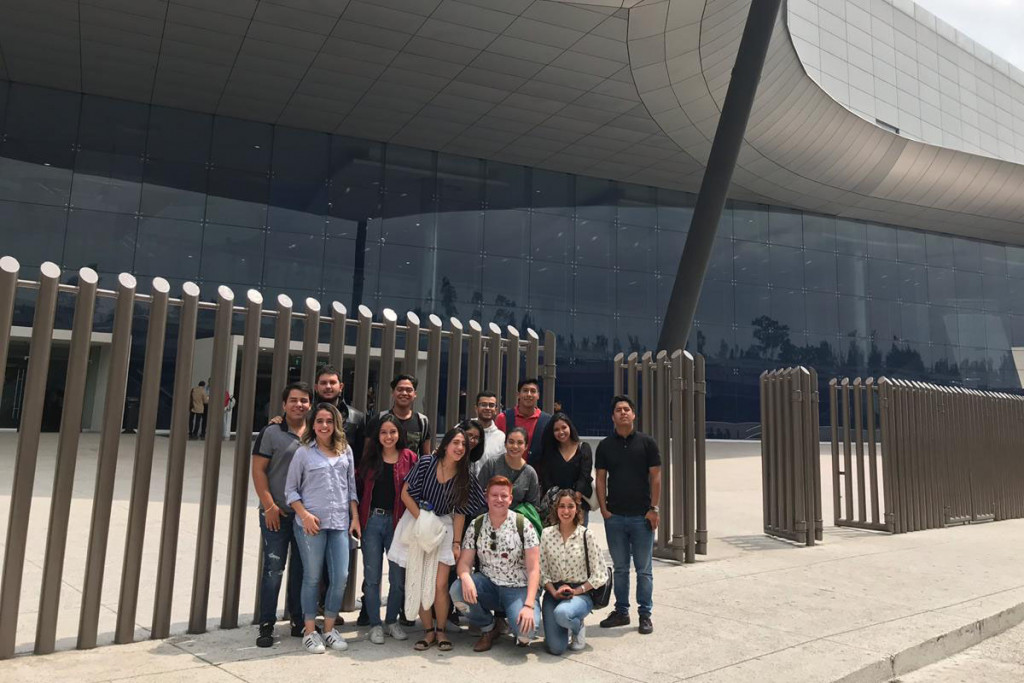 alumnos-mercadotecnia-visitan-iab-conecta-2019-cdmx_01