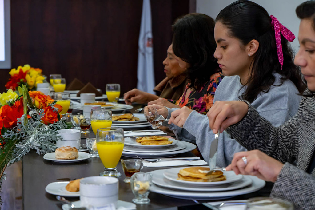 desayuno-familias-internacionales-2019_11
