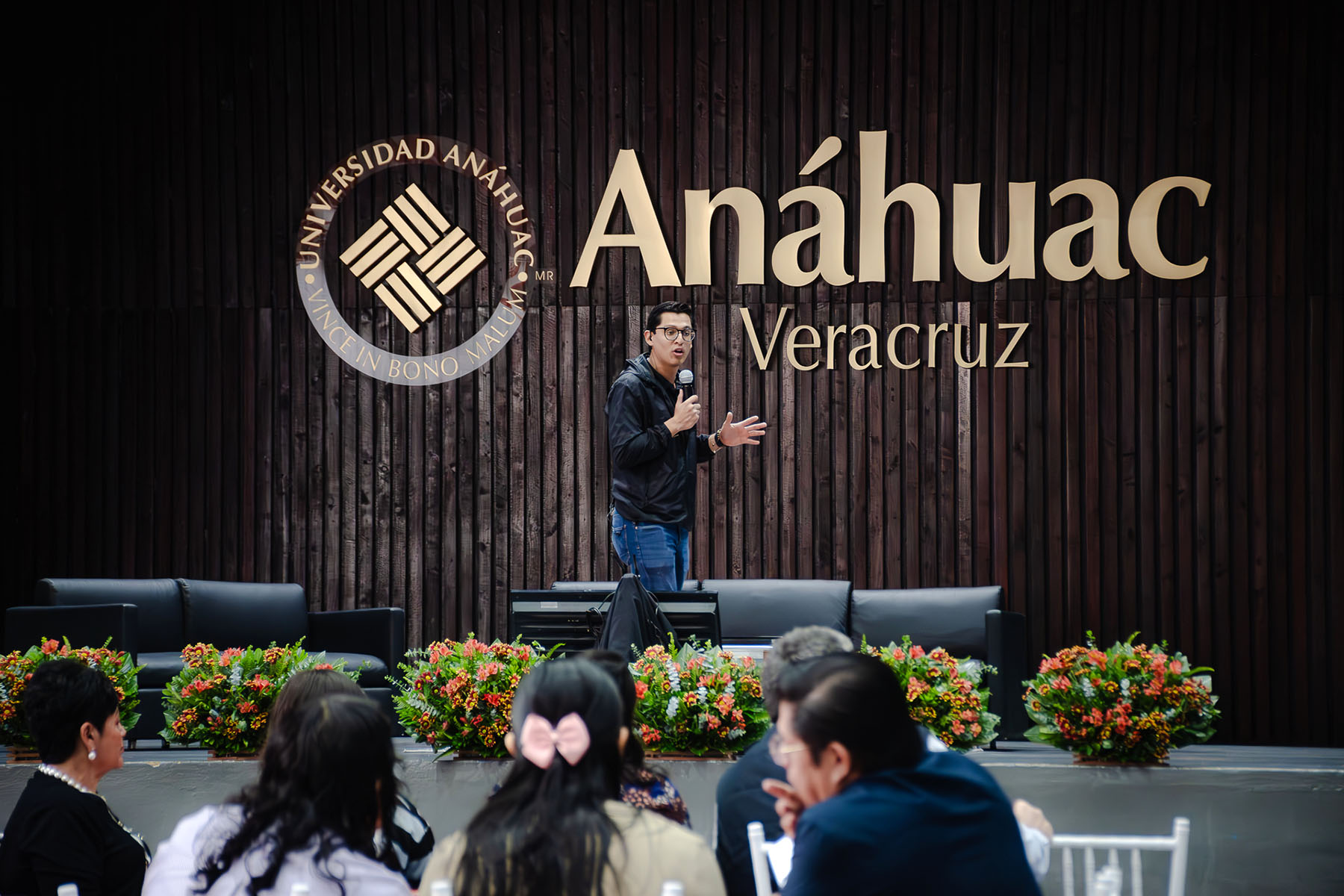 1 / 5 - Descubre Anáhuac 2024: Galería