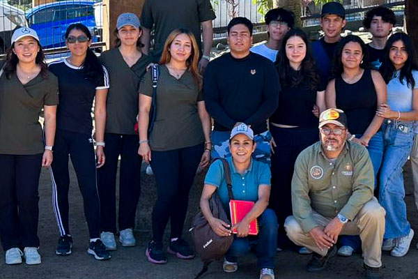 Estudiantes de Medicina Veterinaria y Zootecnia Visitan la UMA en Orizaba